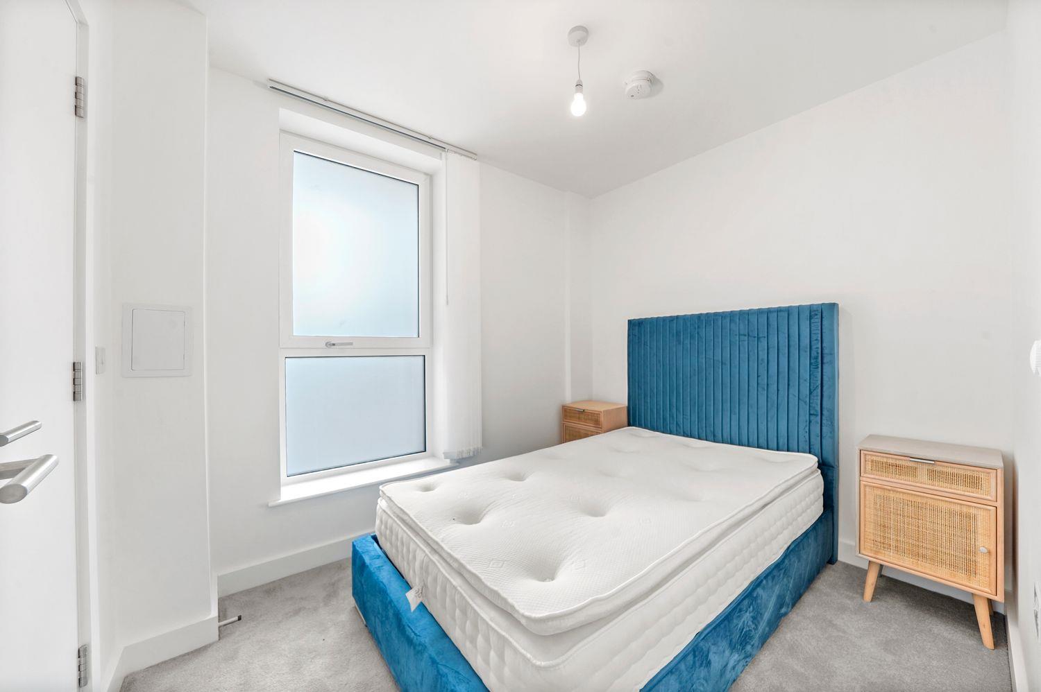 Property To Rent Escapade Place, Canary Wharf, E14 3 Bedroom Flat