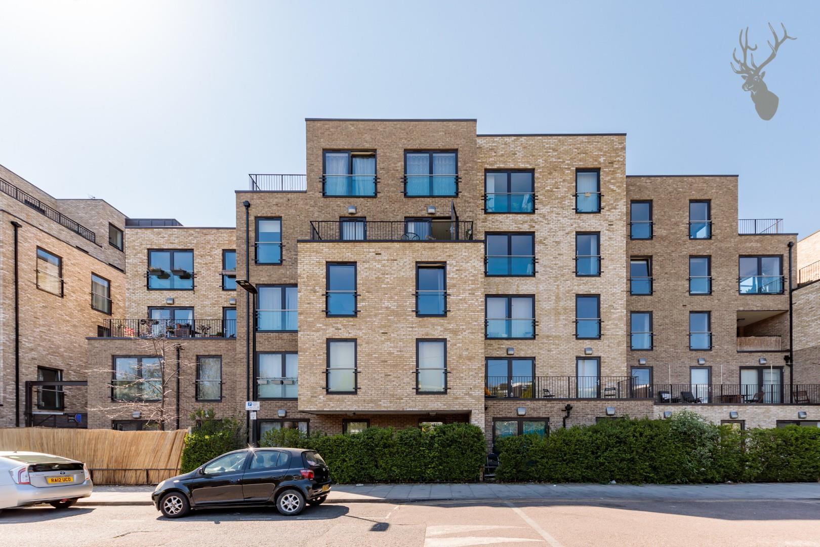Similar Property: Apartment in Bow