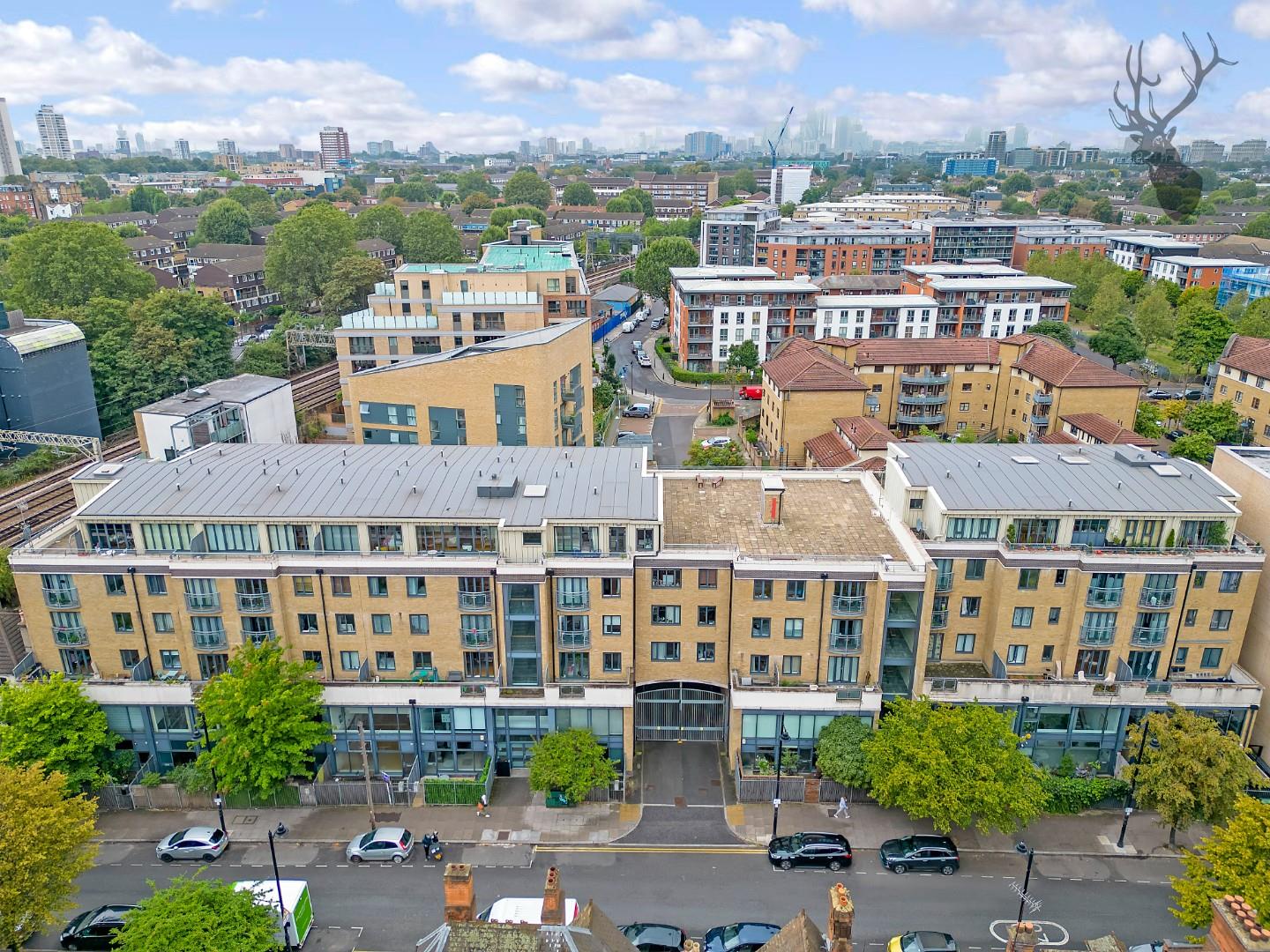 Similar Property: Apartment in Bow