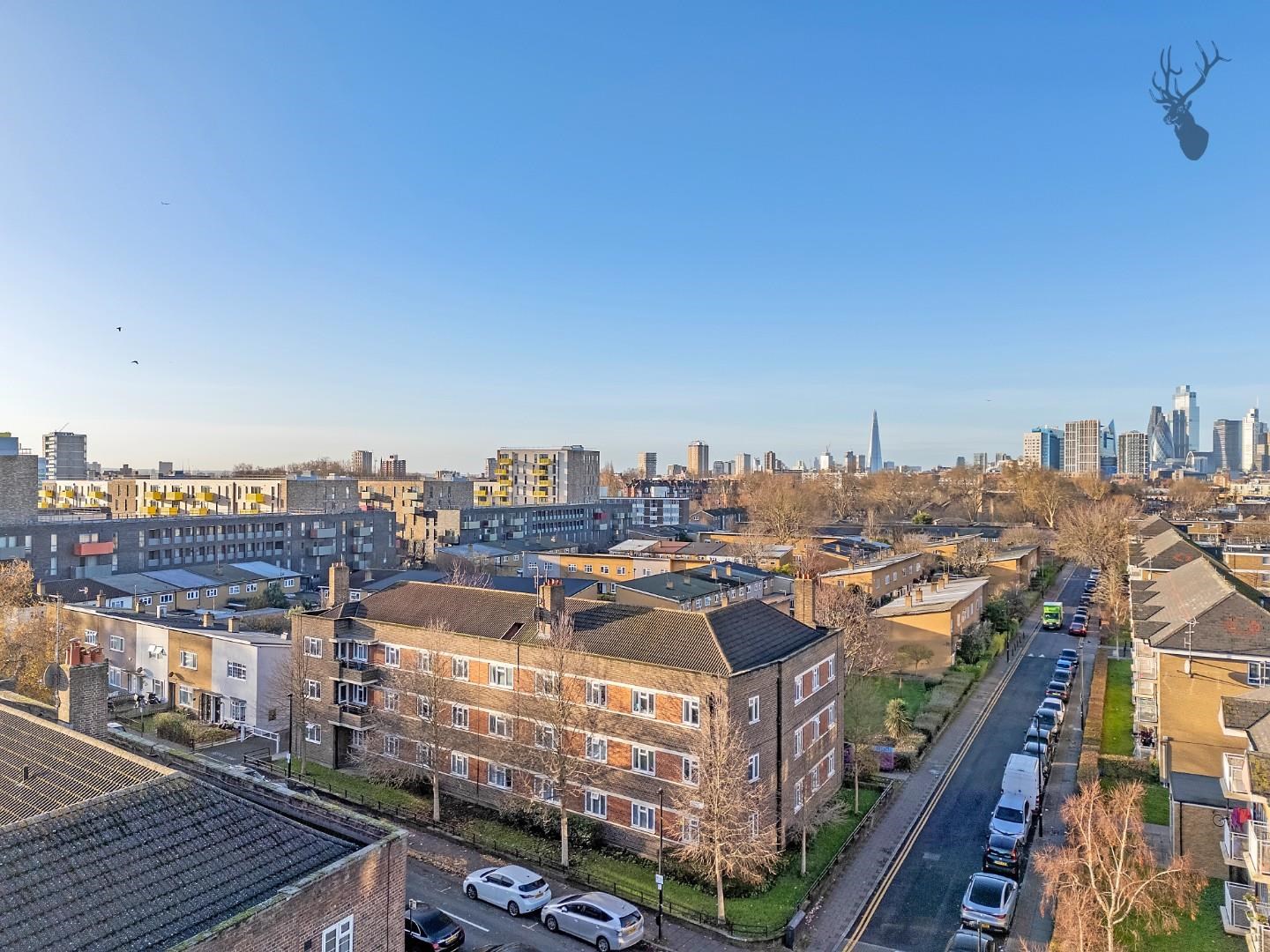 Similar Property: Flat - Purpose Built in 