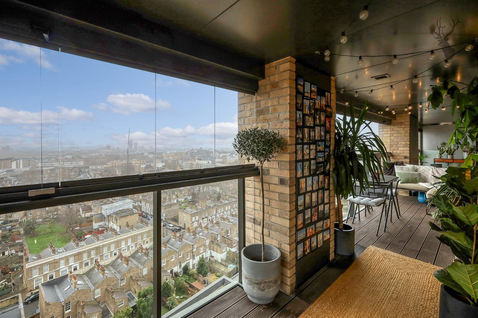 Similar Property: Flat - Purpose Built in Stepney Green
