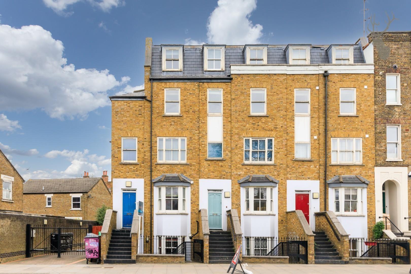 Similar Property: Apartment - Purpose Built in Bow