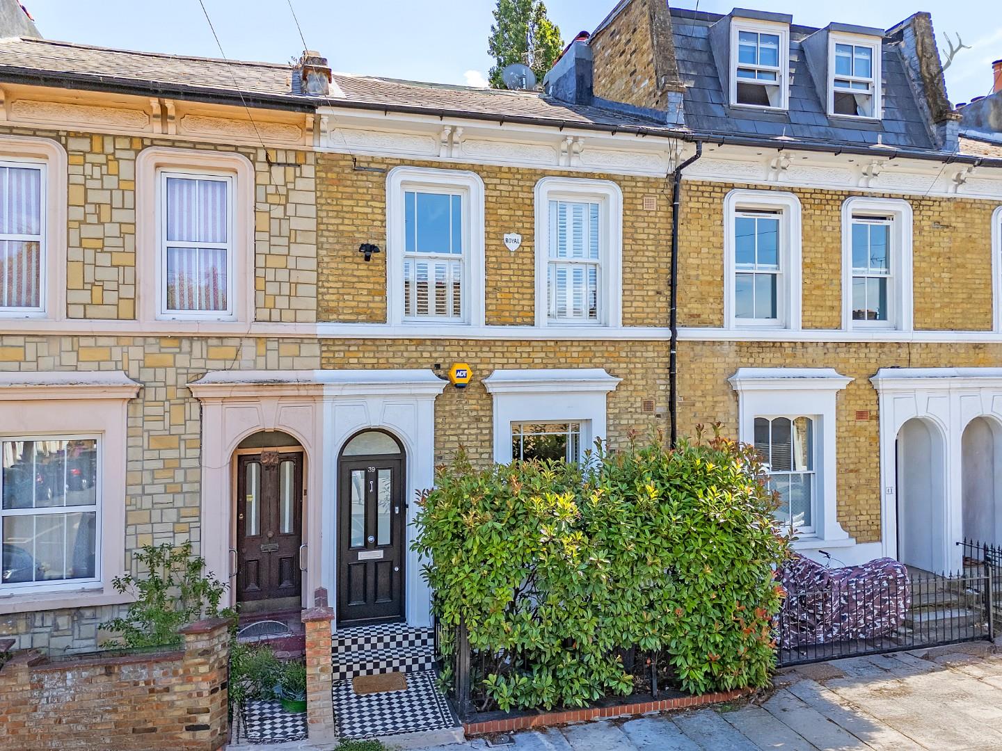 Similar Property: House in Stepney Green