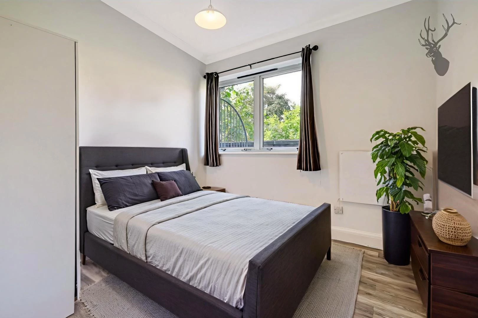 ZvKTWW5SzE-Cosdk_yOTCQ - 6.jpg