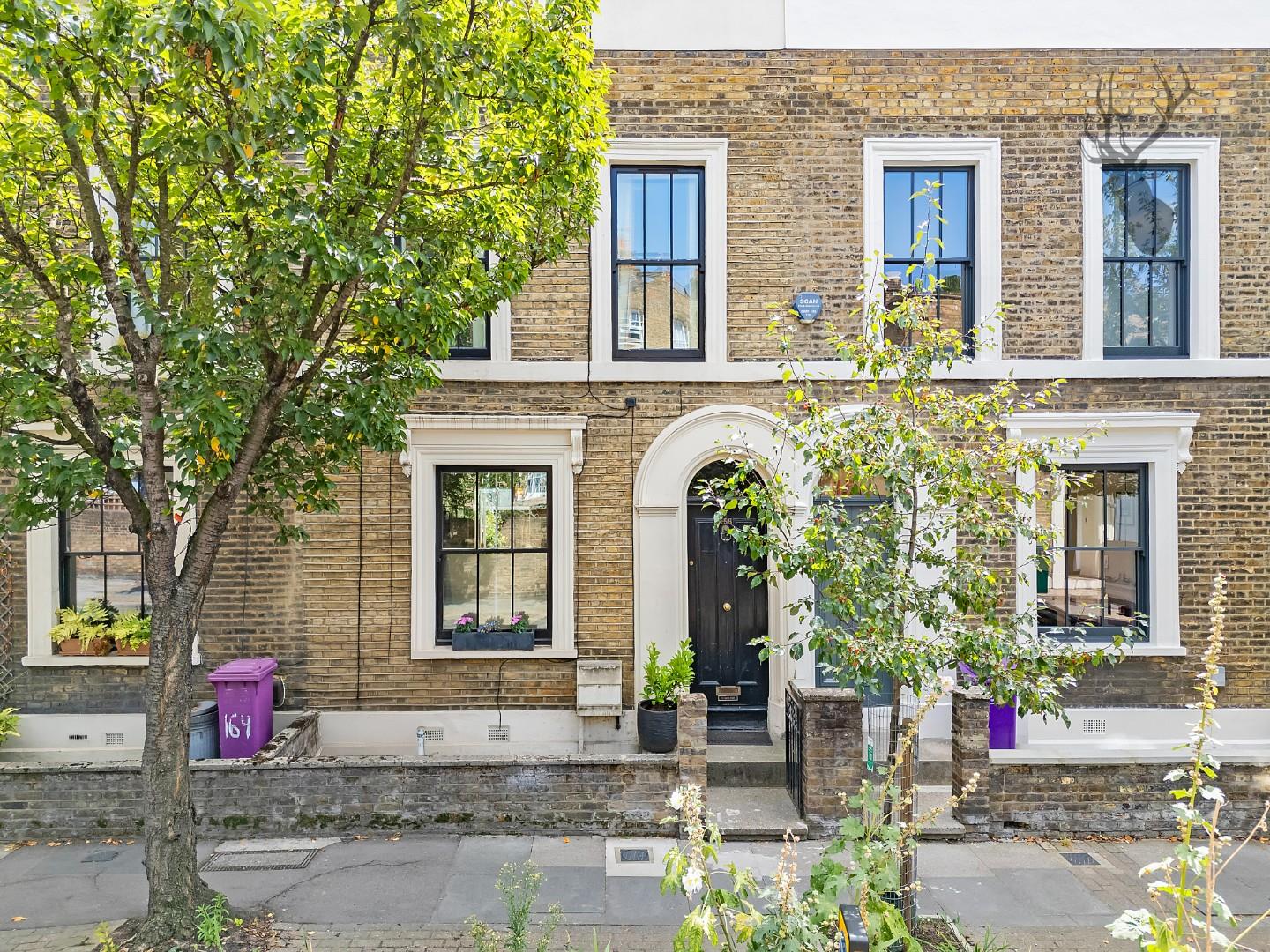 Similar Property: House in Bethnal Green