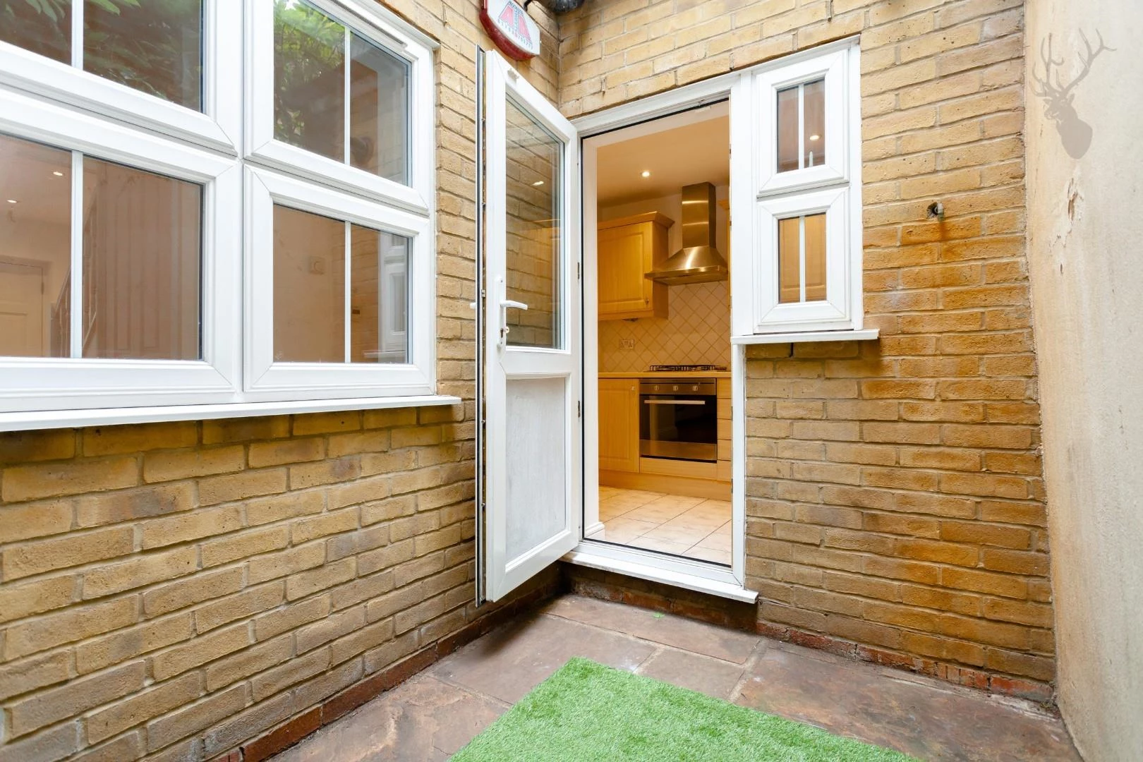 Blondin Street (14).jpg