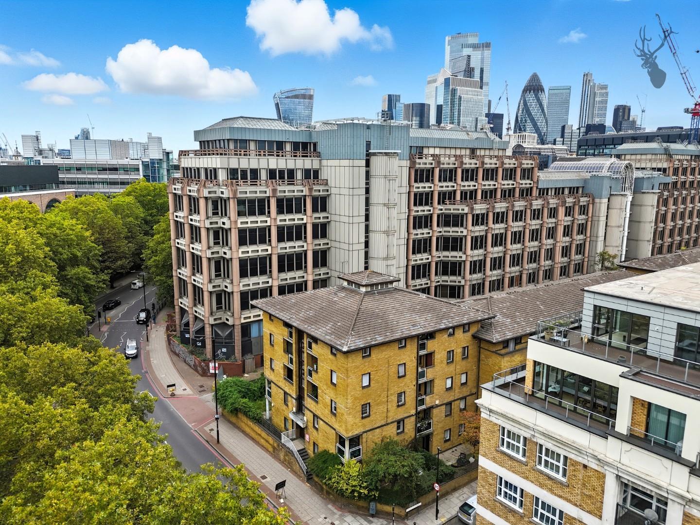 East Smithfield Wapping London E1W