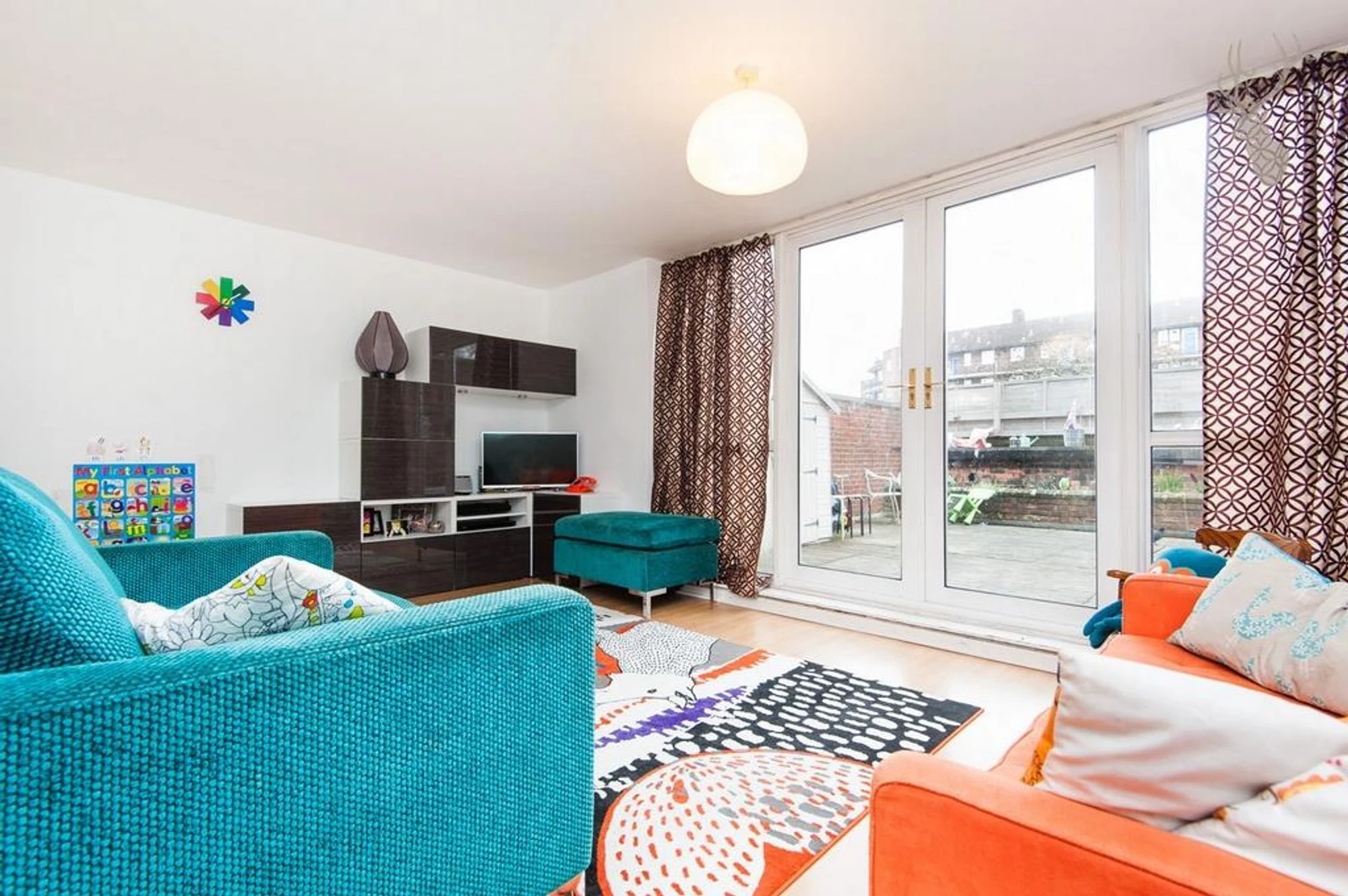 Property photo: Crondall Street, Shoreditch N1