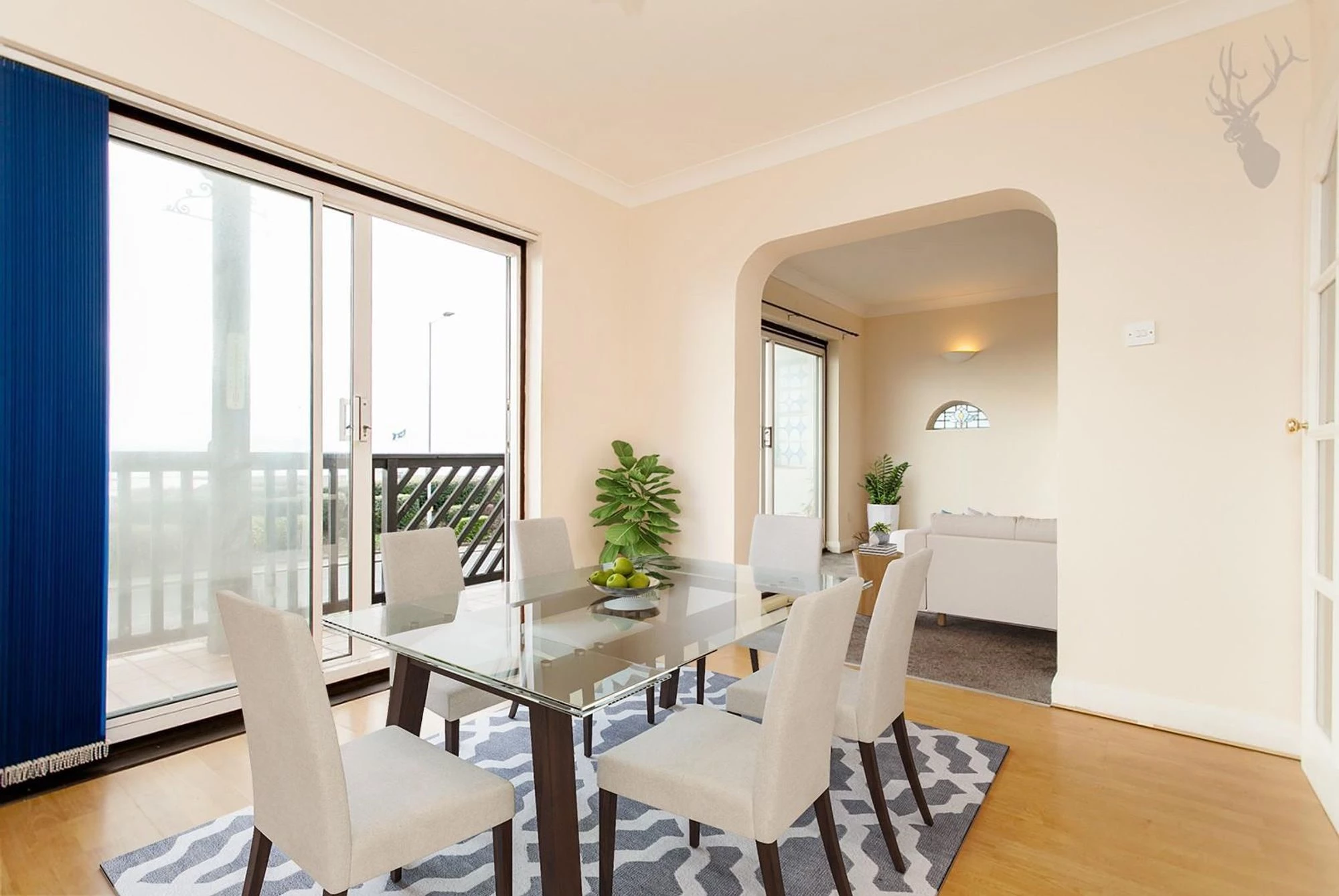 Dining area_Final.jpg