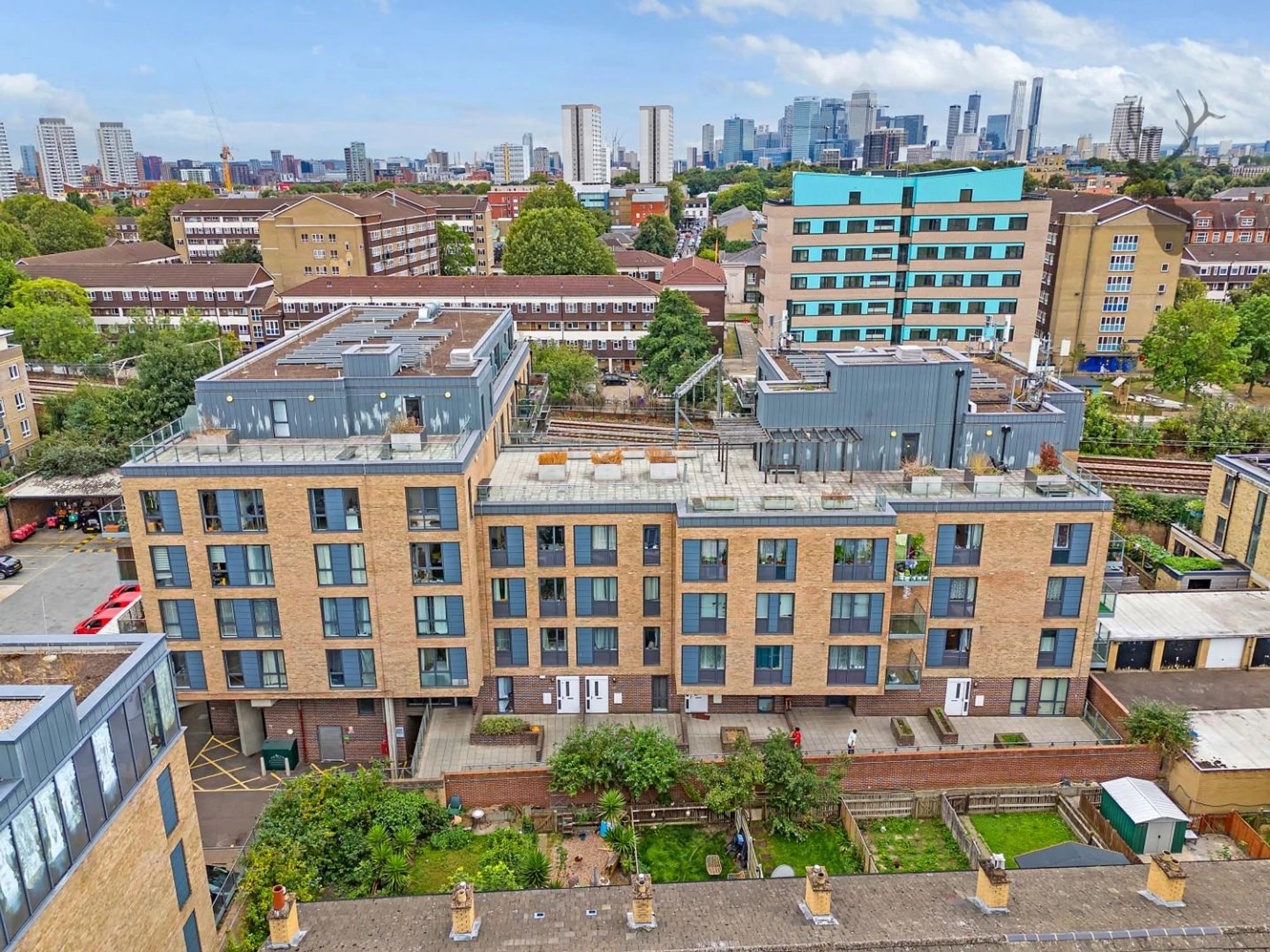 Property photo: Aubers Ridge Court, Bow, E3