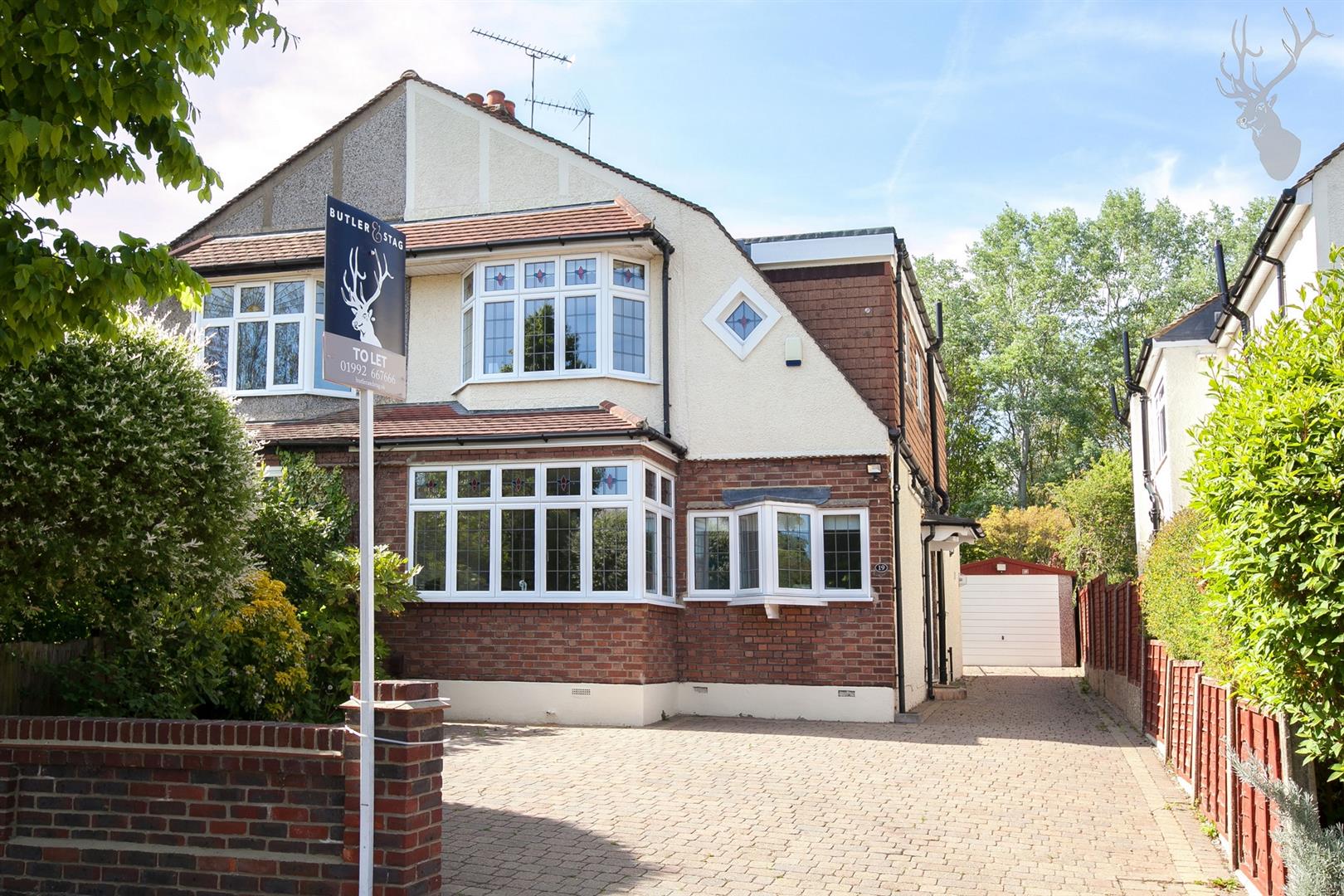 Property To Rent Woodland Way, Theydon Bois, CM16 4 Bedroom House