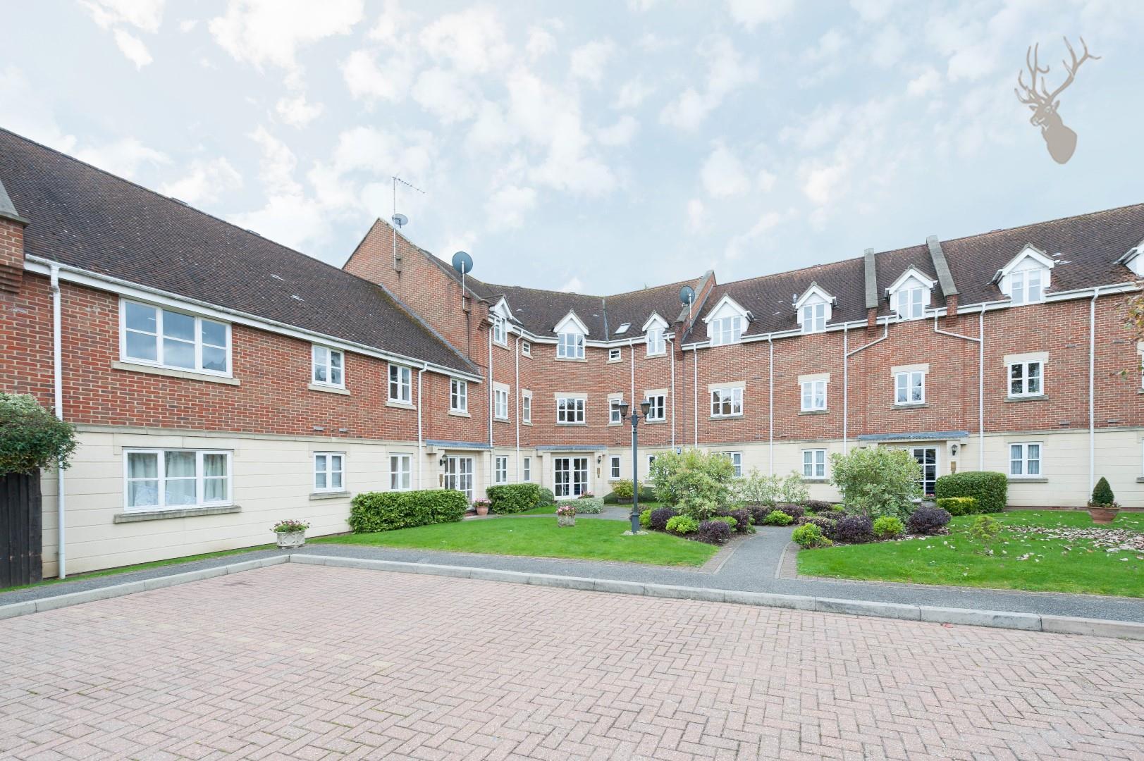 Property To Rent Forest Drive, Theydon Bois, CM16 3 Bedroom Flat