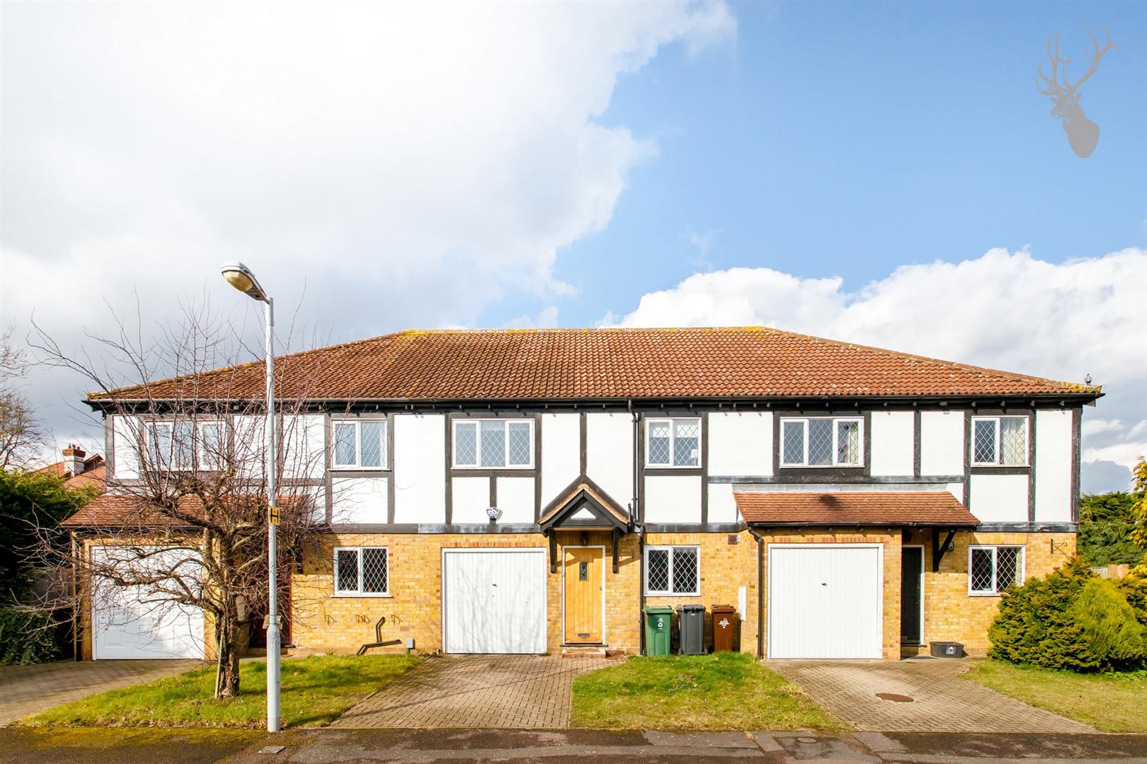 Similar Property: House - Detached in Chingford