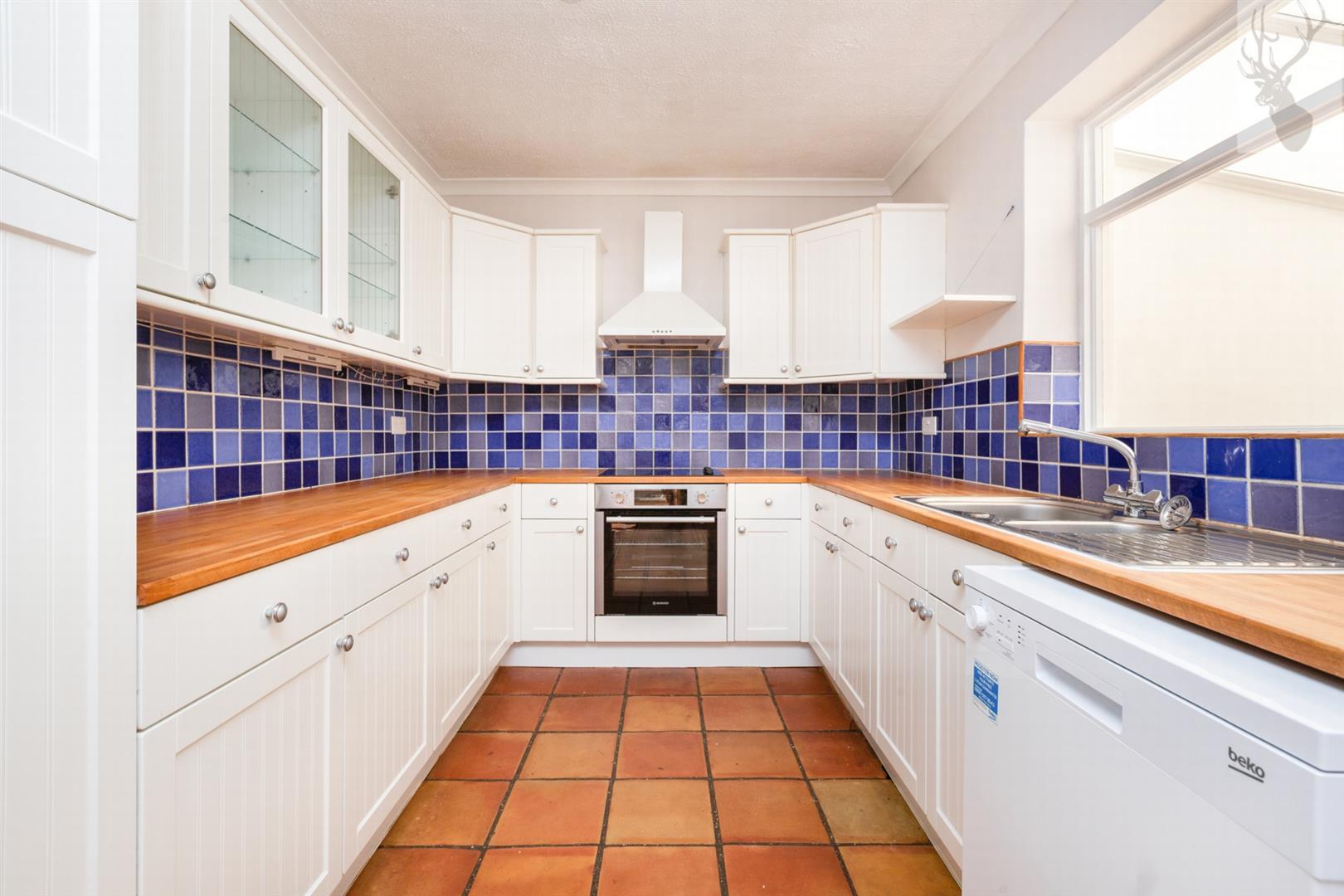 Property To Rent Willingale Road, Debden, IG10 2 Bedroom House End