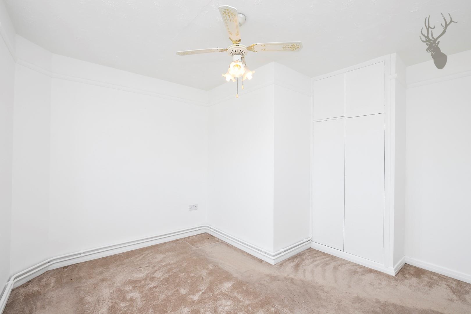 Property For Sale The Broadway, Debden, IG10 4 Bedroom Flat through