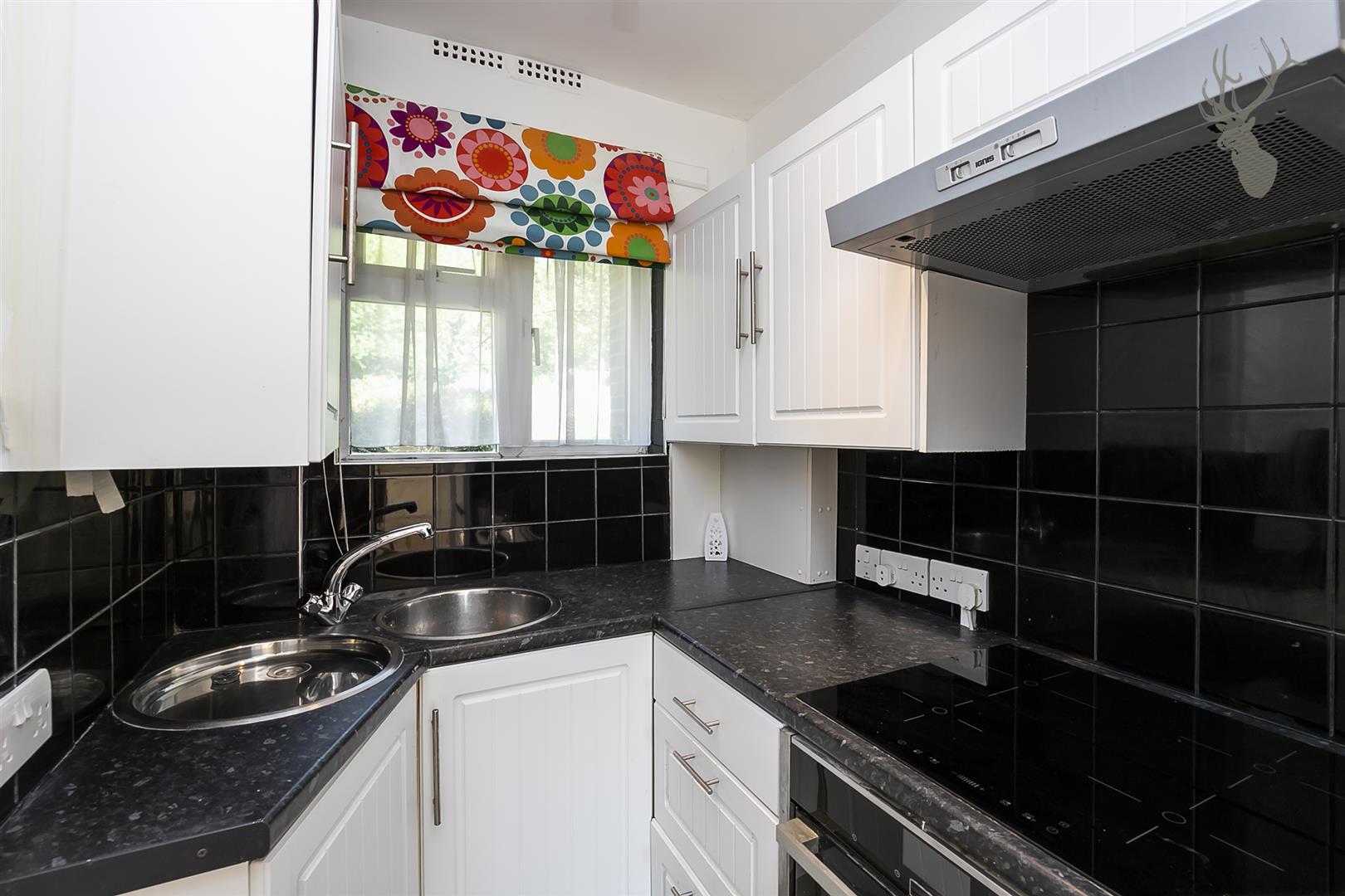 Property To Rent Hillyfields, Loughton, IG10 Studio through Butler & Stag