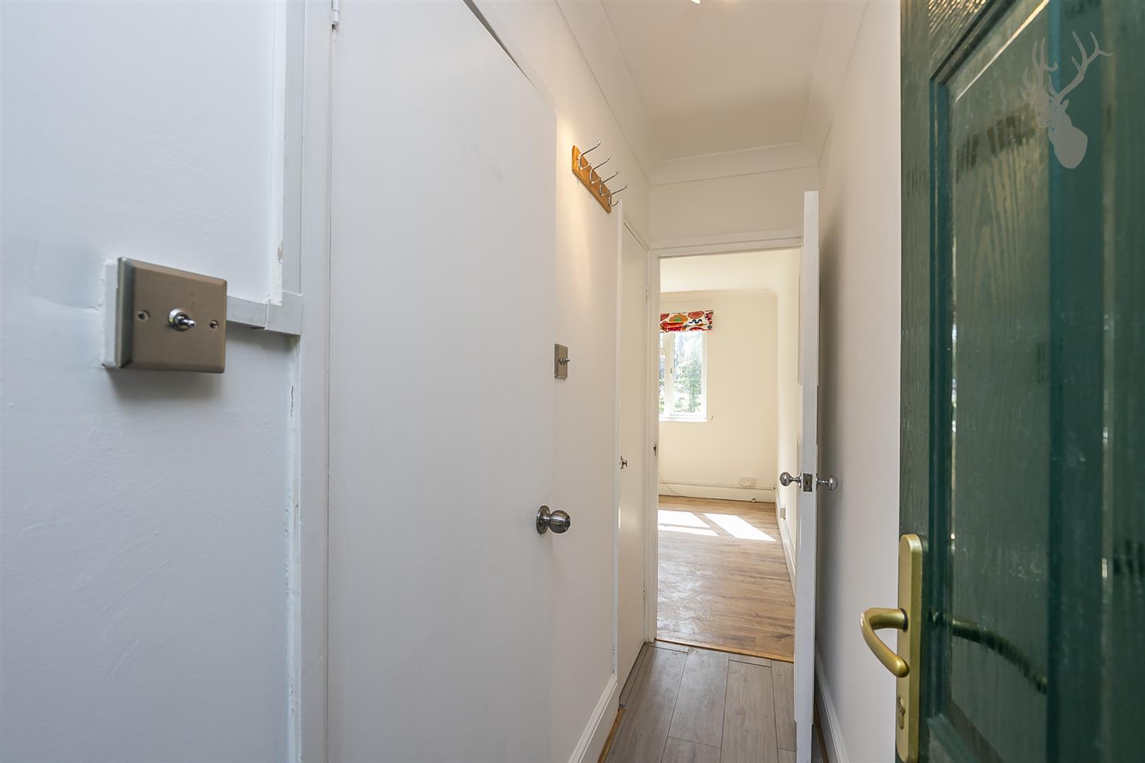 Property To Rent Hillyfields, Loughton, IG10 Studio through Butler & Stag