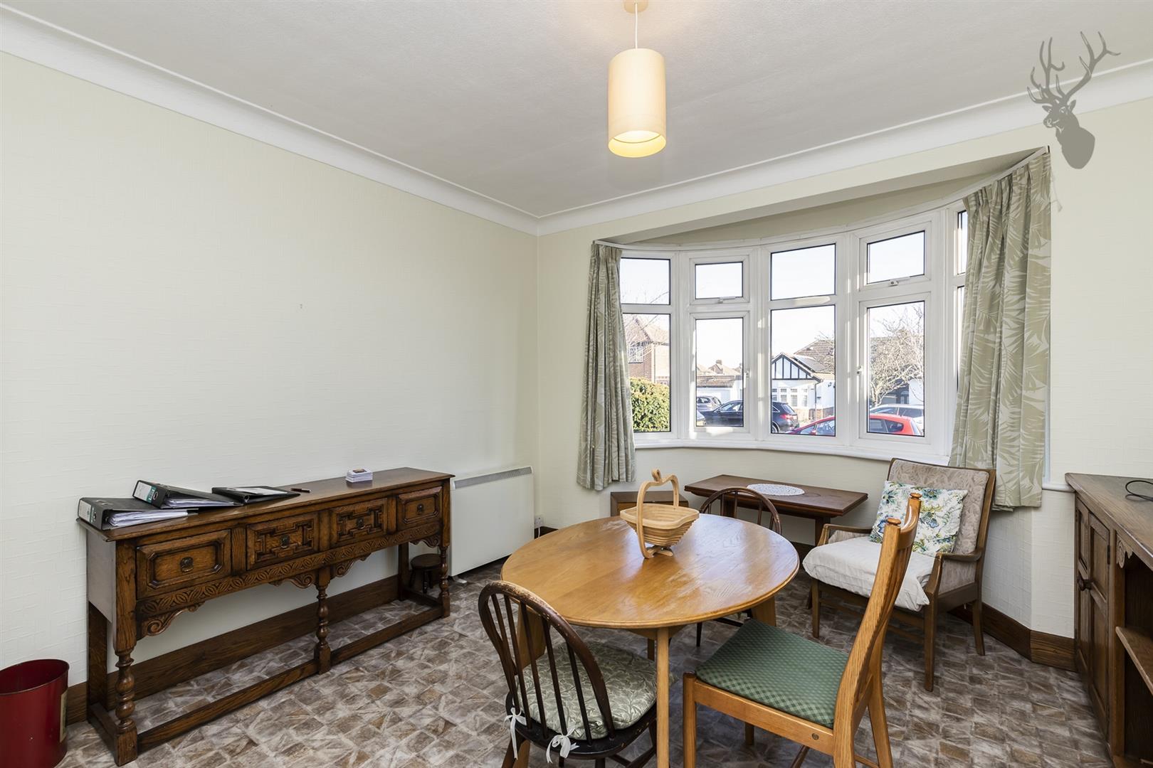 Property For Sale Orchard Drive, Theydon Bois, CM16 3 Bedroom