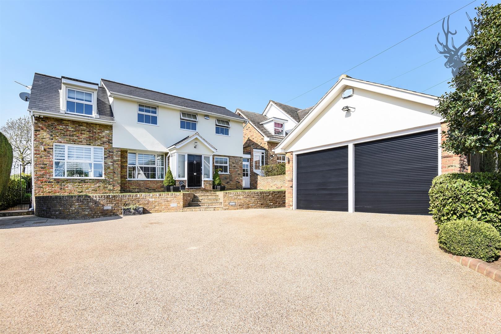 Similar Property: House - Detached in Theydon Bois