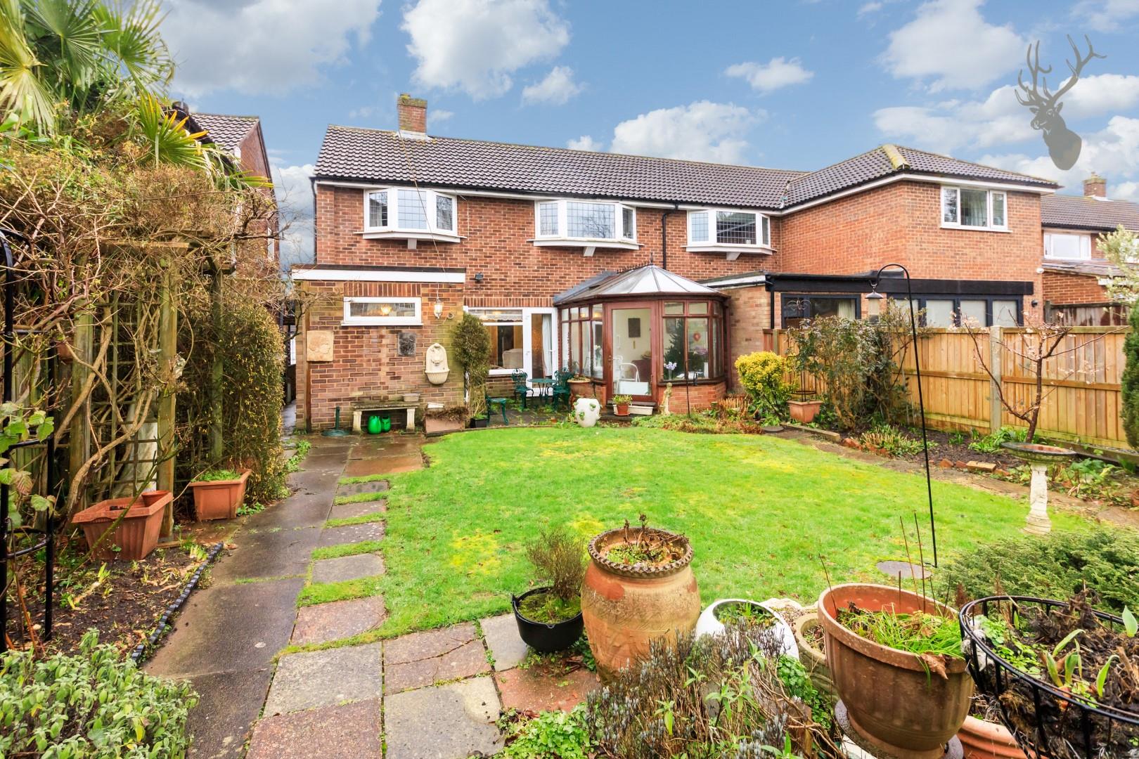 Property For Sale Hornbeam Road, Theydon Bois, CM16 3 Bedroom House