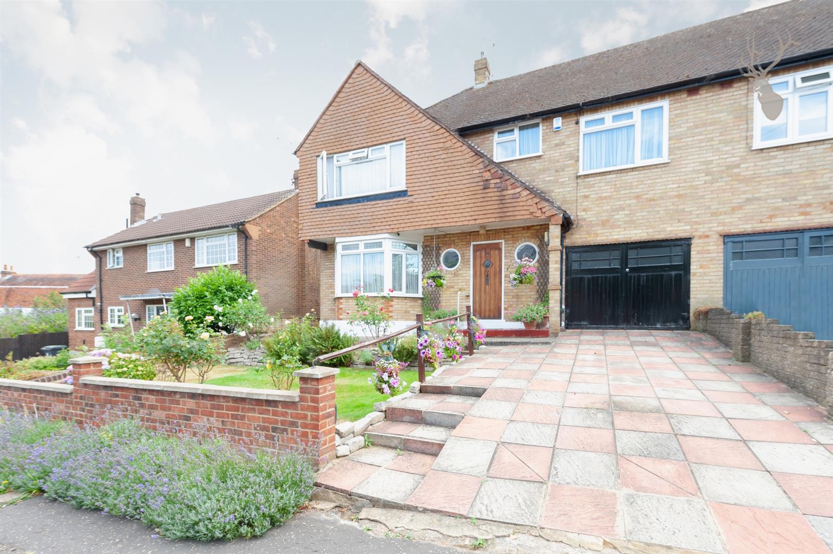 Similar Property: House - Semi-Detached in Epping