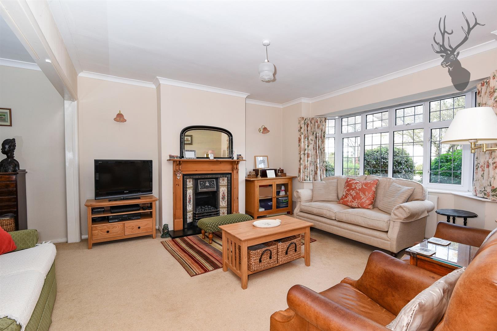 Property For Sale Woodland Way, Theydon Bois, CM16 4 Bedroom House