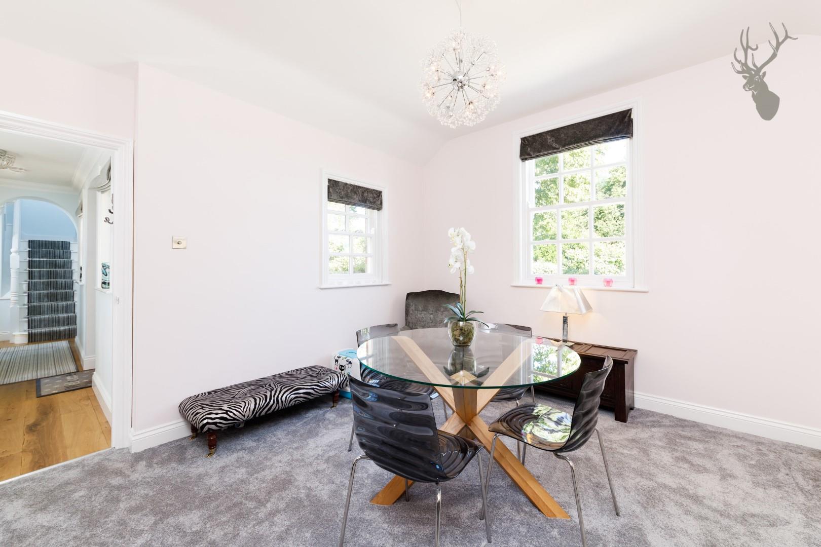 Property For Sale Abridge Road, Theydon Bois, CM16 3 Bedroom House