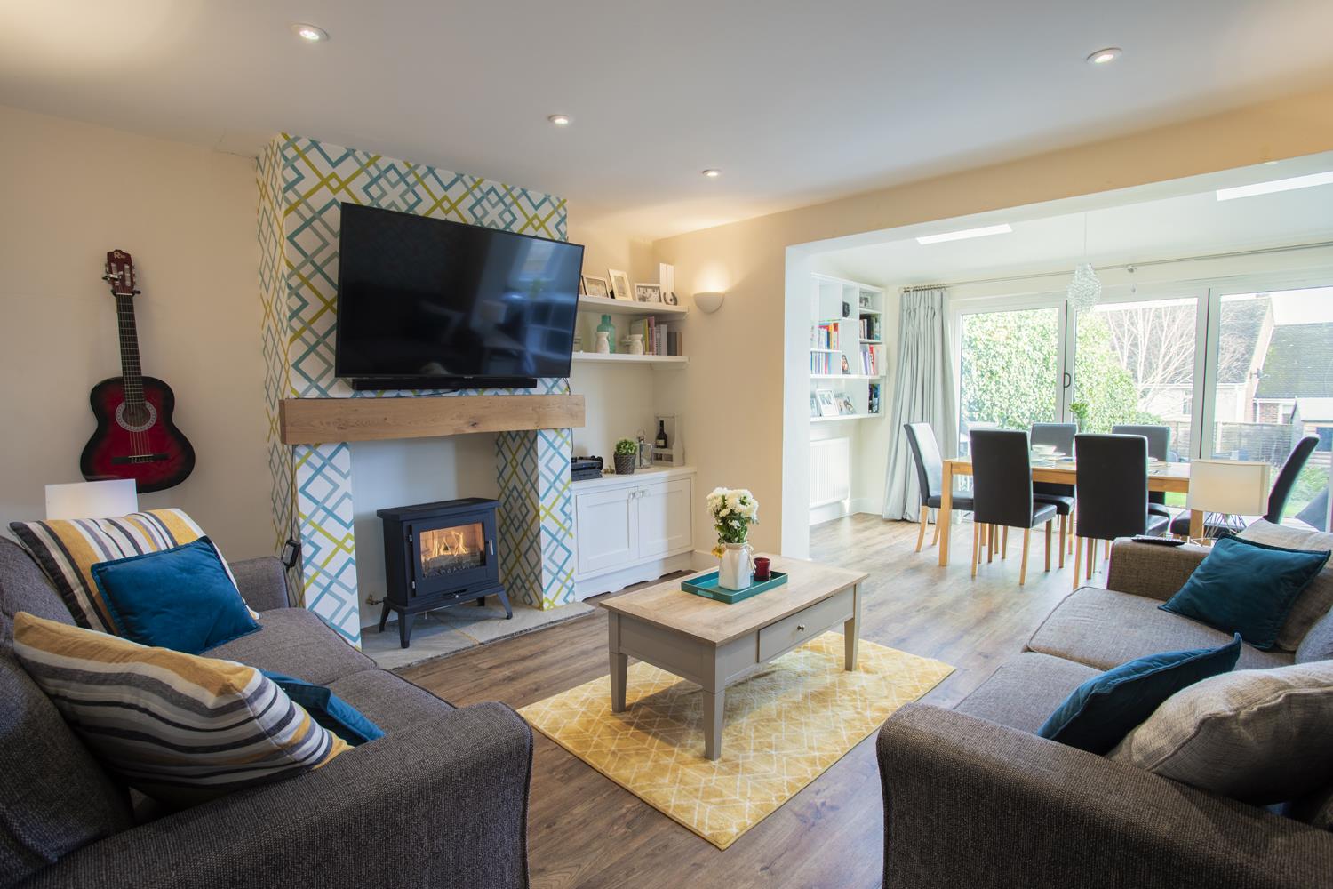 Property For Sale Centre Avenue, Epping, CM16 3 Bedroom House Semi