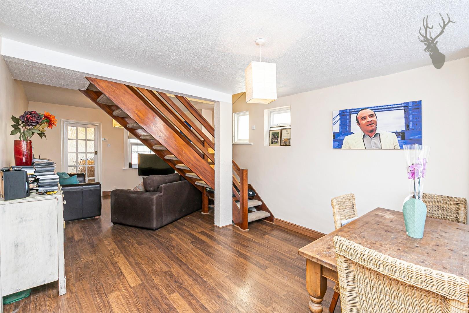 Property For Sale Lindsey Street, Epping, CM16 3 Bedroom House Semi