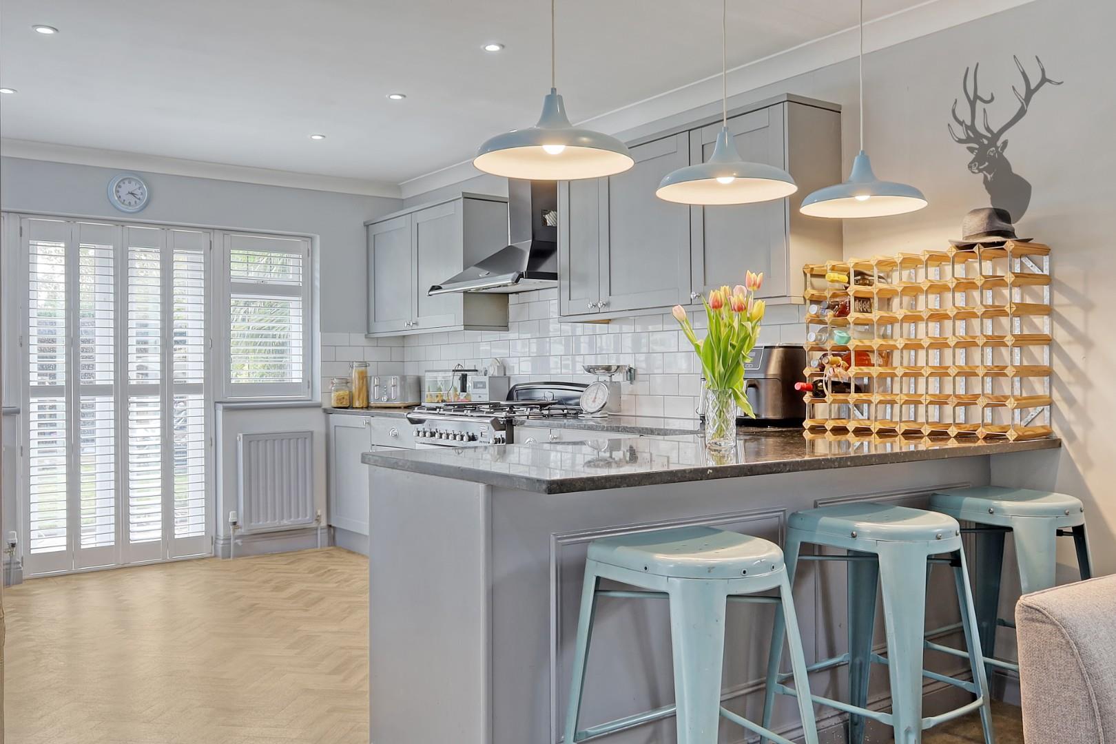 Property For Sale Coppice Row, Theydon Bois, CM16 4 Bedroom House