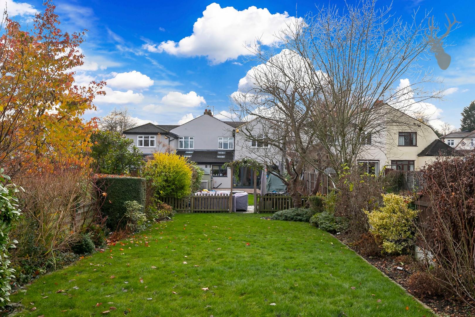 Property For Sale Crescent, Theydon Bois, CM16 4 Bedroom House