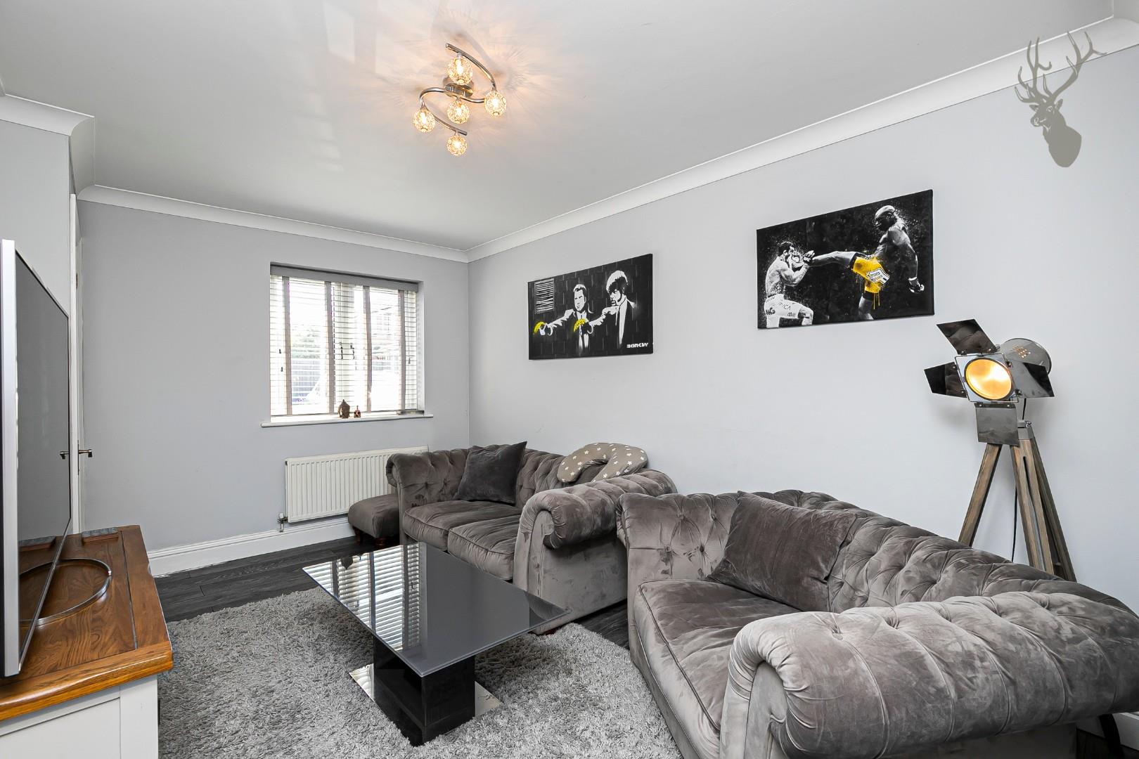 Property For Sale The Gardiners, Harlow, CM17 2 Bedroom House