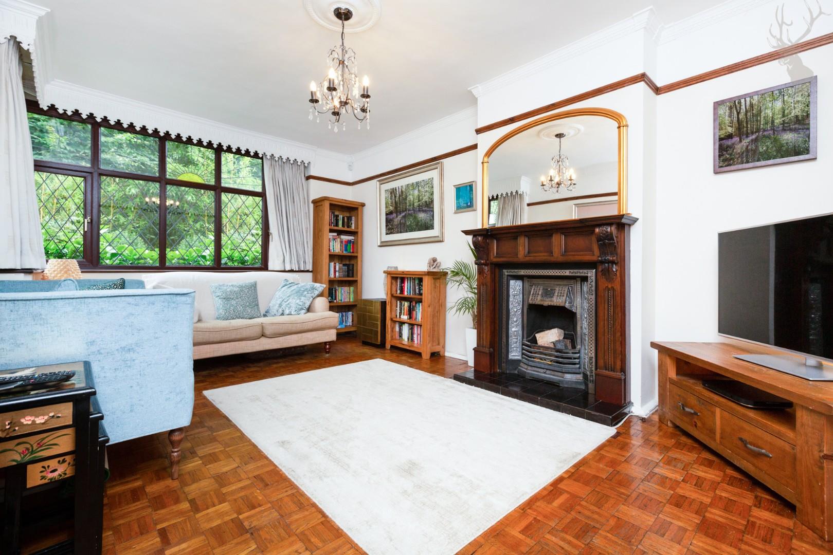 Property For Sale Piercing Hill, Theydon Bois, CM16 4 Bedroom House