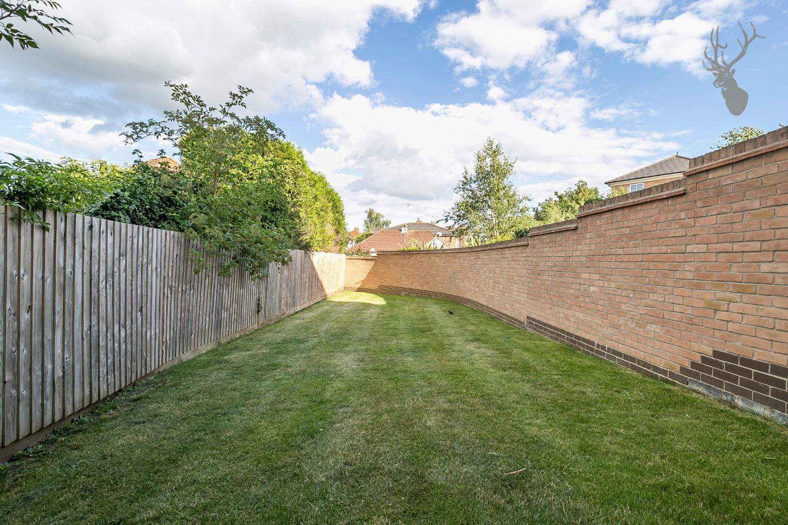 Property For Sale Buckingham Road, Epping, CM16 2 Bedroom Flat through Butler & Stag