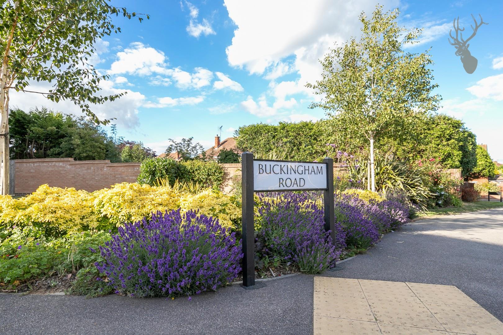 Property For Sale Buckingham Road, Epping, CM16 2 Bedroom Flat