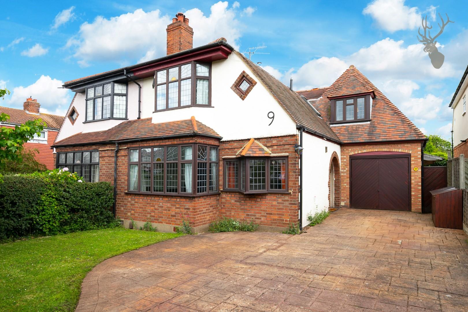 Property For Sale Heath Drive, Theydon Bois, CM16 4 Bedroom House