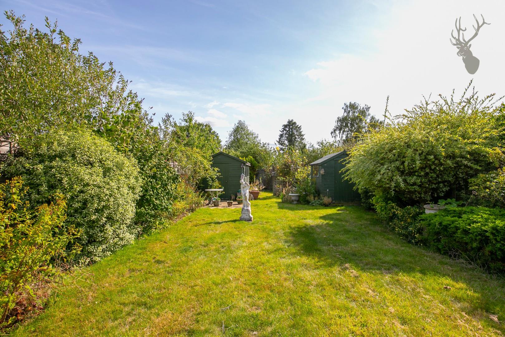 Property For Sale Woodland Way, Theydon Bois, CM16 2 Bedroom House