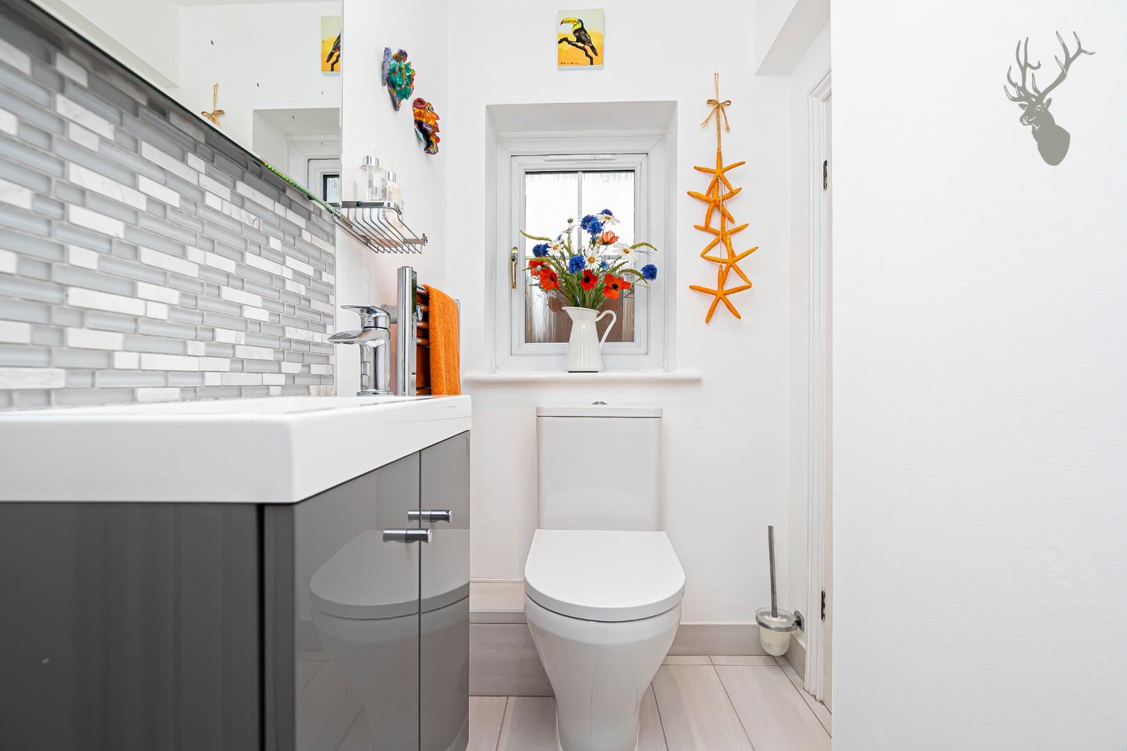 Property For Sale Chestnut Walk, Epping Green, CM16 4 Bedroom House