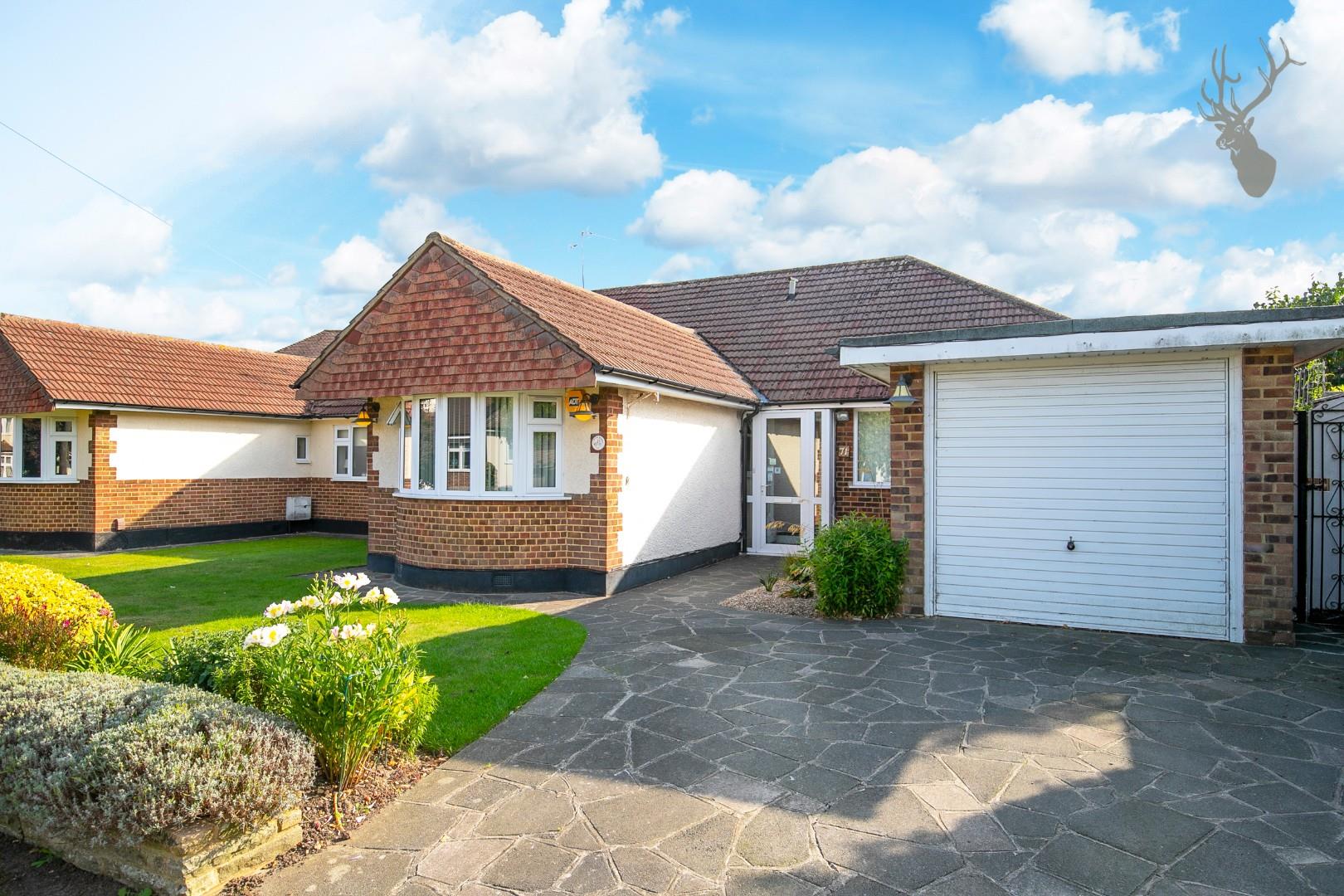 Property For Sale Dukes Avenue, Theydon Bois, CM16 3 Bedroom Bungalow