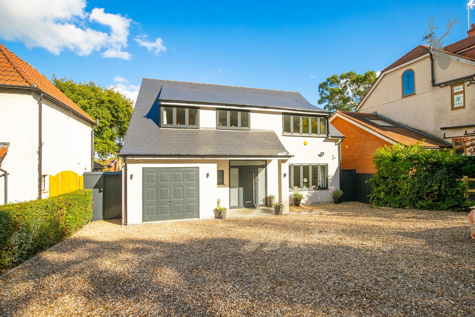 Property For Sale Piercing Hill, Theydon Bois, CM16 4 Bedroom House