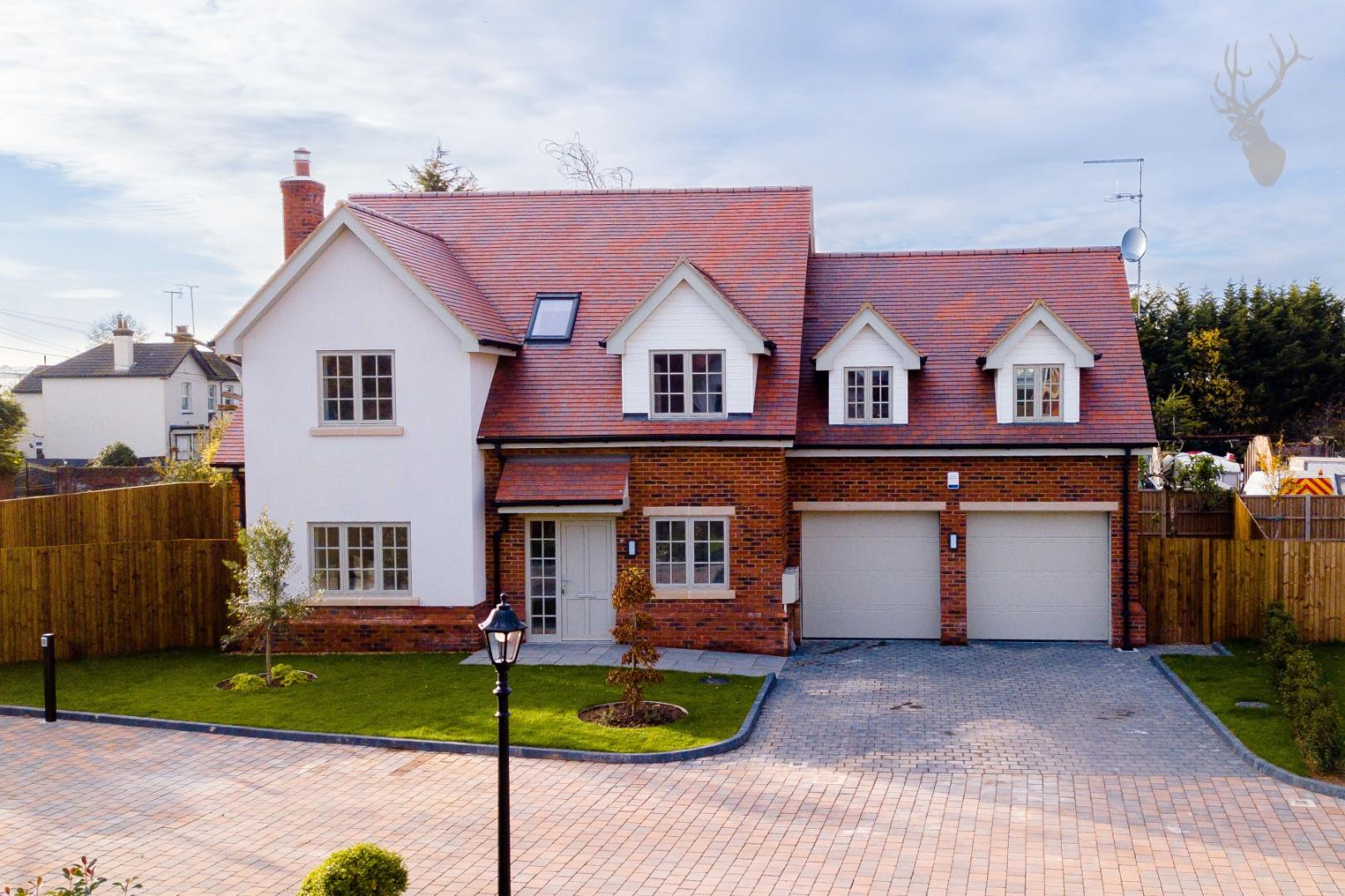 Property For Sale Avey Lane, Waltham Abbey, EN9 5 Bedroom House