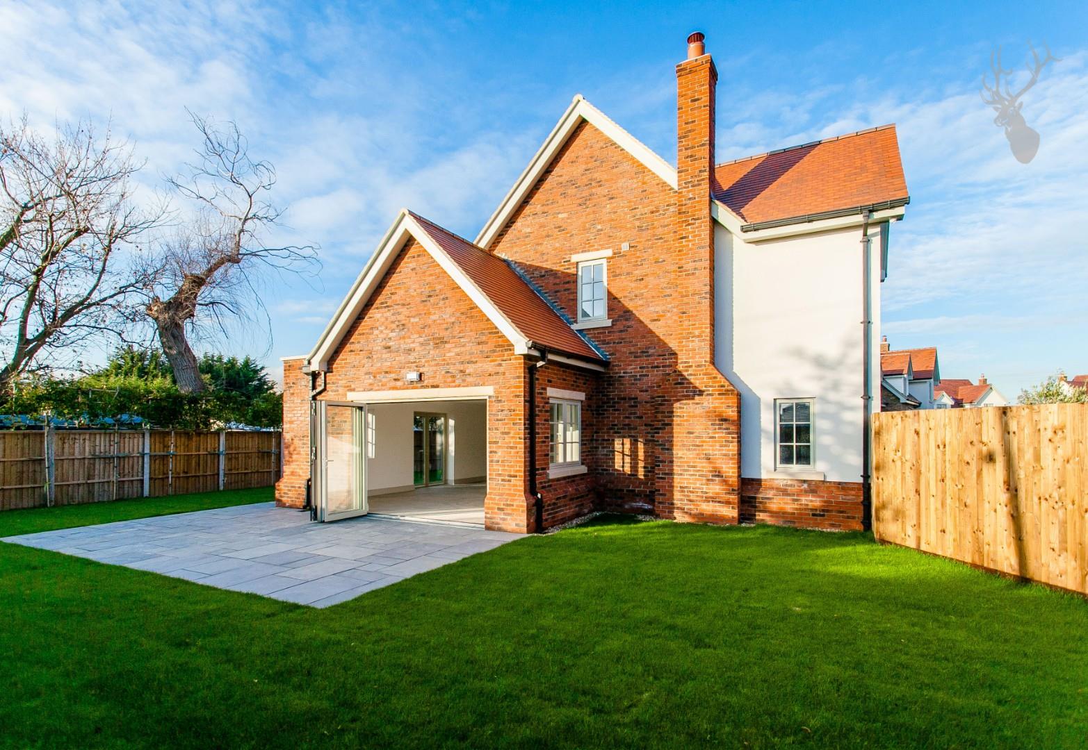 Property For Sale Avey Lane, Waltham Abbey, EN9 5 Bedroom House