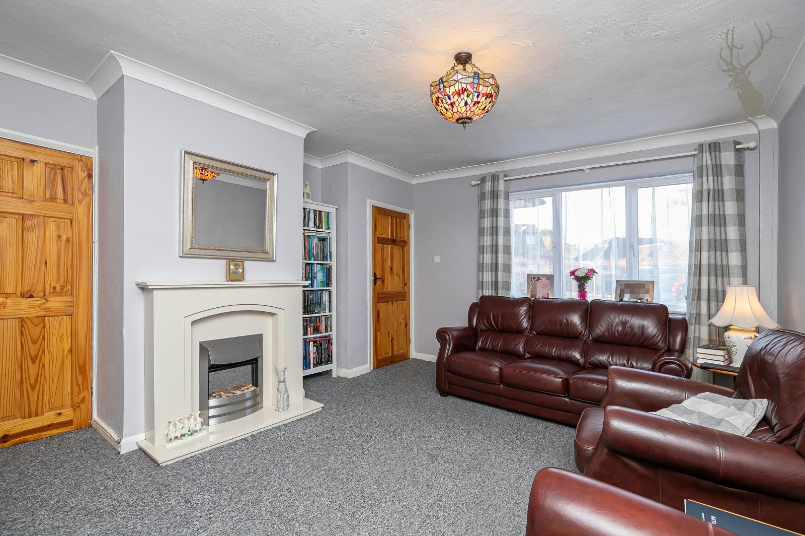 Property For Sale Theydon Park Road, Theydon Bois, CM16 2 Bedroom