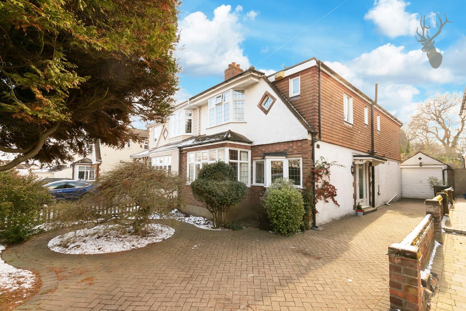 Property For Sale Crescent, Theydon Bois, CM16 4 Bedroom House