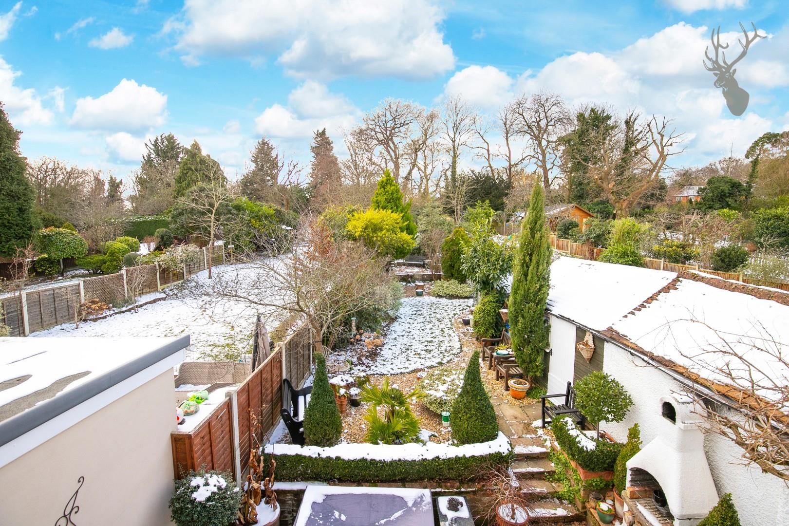 Property For Sale Crescent, Theydon Bois, CM16 4 Bedroom House