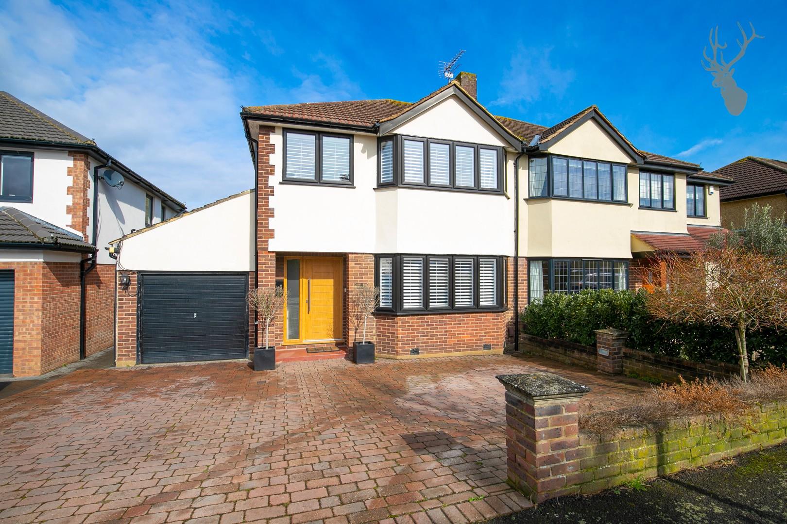 Similar Property: House - Semi-Detached in Theydon Bois