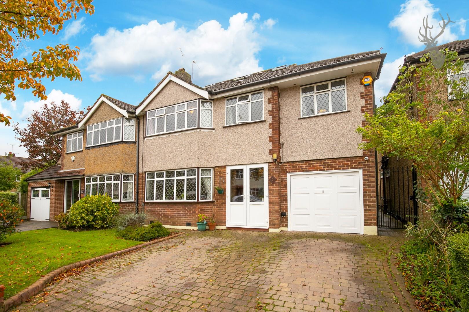 Property For Sale Harewood Hill, Theydon Bois, CM16 5 Bedroom House