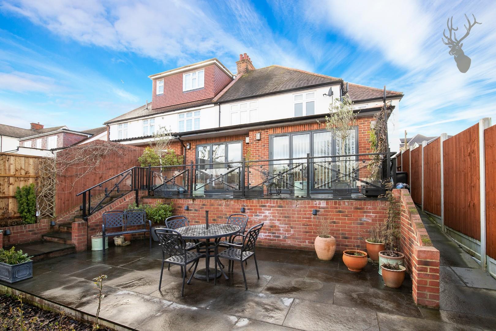 Property For Sale Theydon Park Road, Theydon Bois, CM16 4 Bedroom