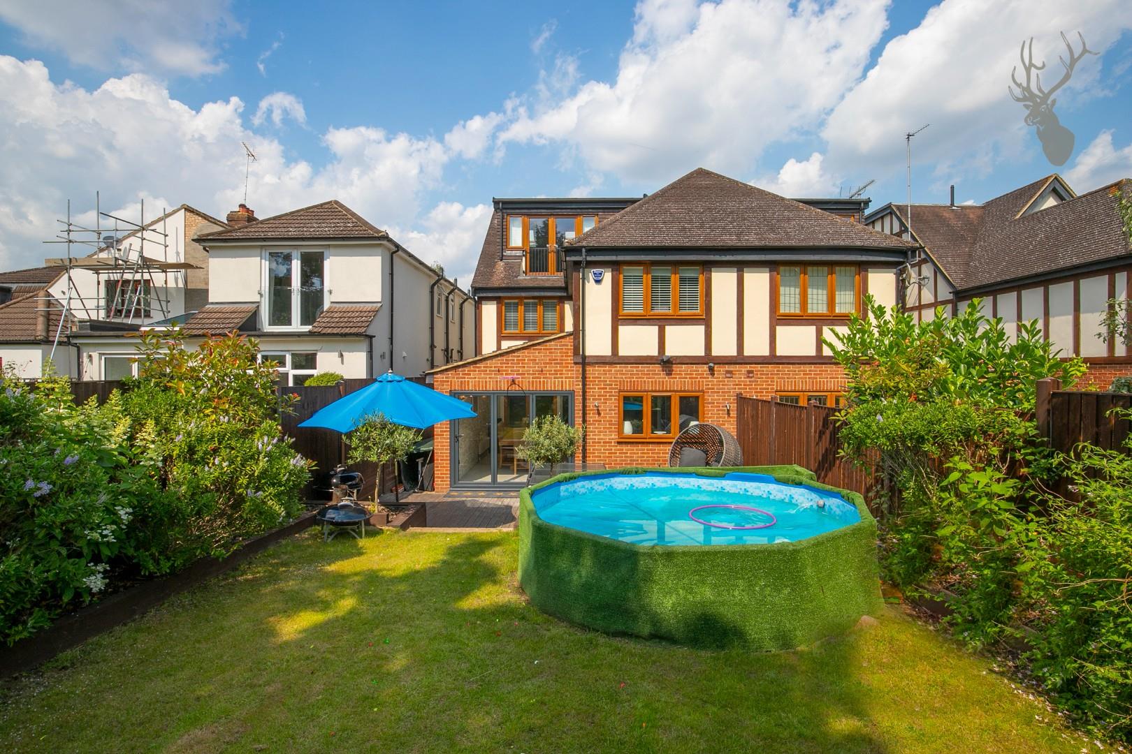 Property For Sale Crescent, Theydon Bois, CM16 5 Bedroom House