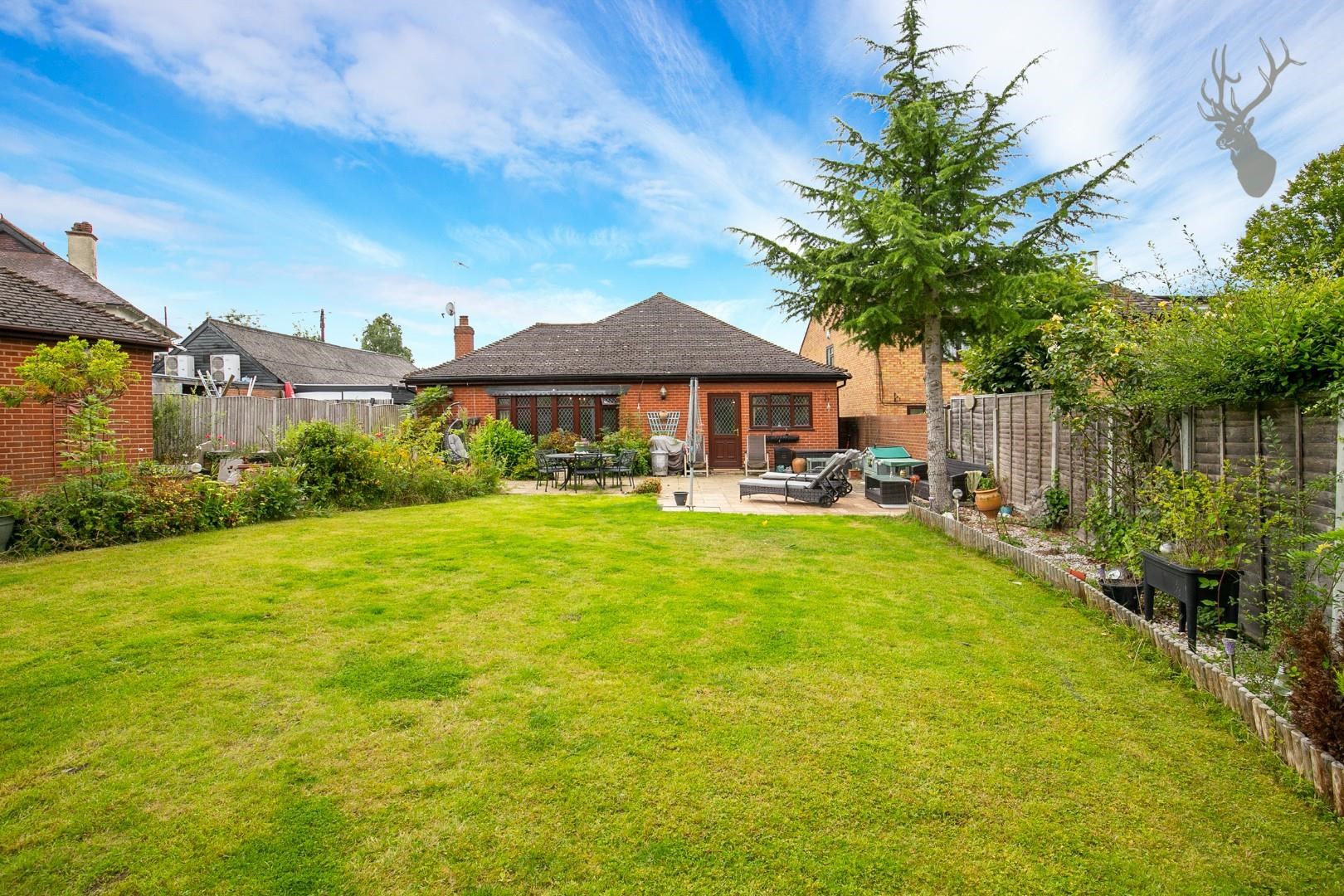 Property For Sale Oak Hill Road, Stapleford Abbotts, RM4 3 Bedroom Bungalow through Butler & Stag